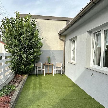 Appartamento Modernes Haus Naehe Parndorf Bruck an der Leitha Esterno foto
