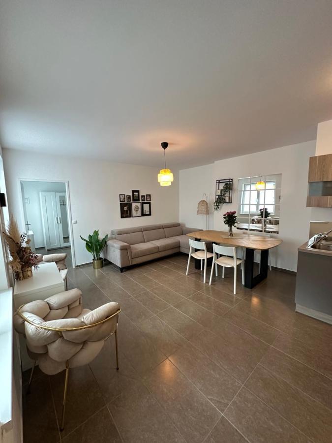 Appartamento Modernes Haus Naehe Parndorf Bruck an der Leitha Esterno foto